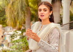 Hira Mani shares a public apology regarding her statement on Dua Zehra